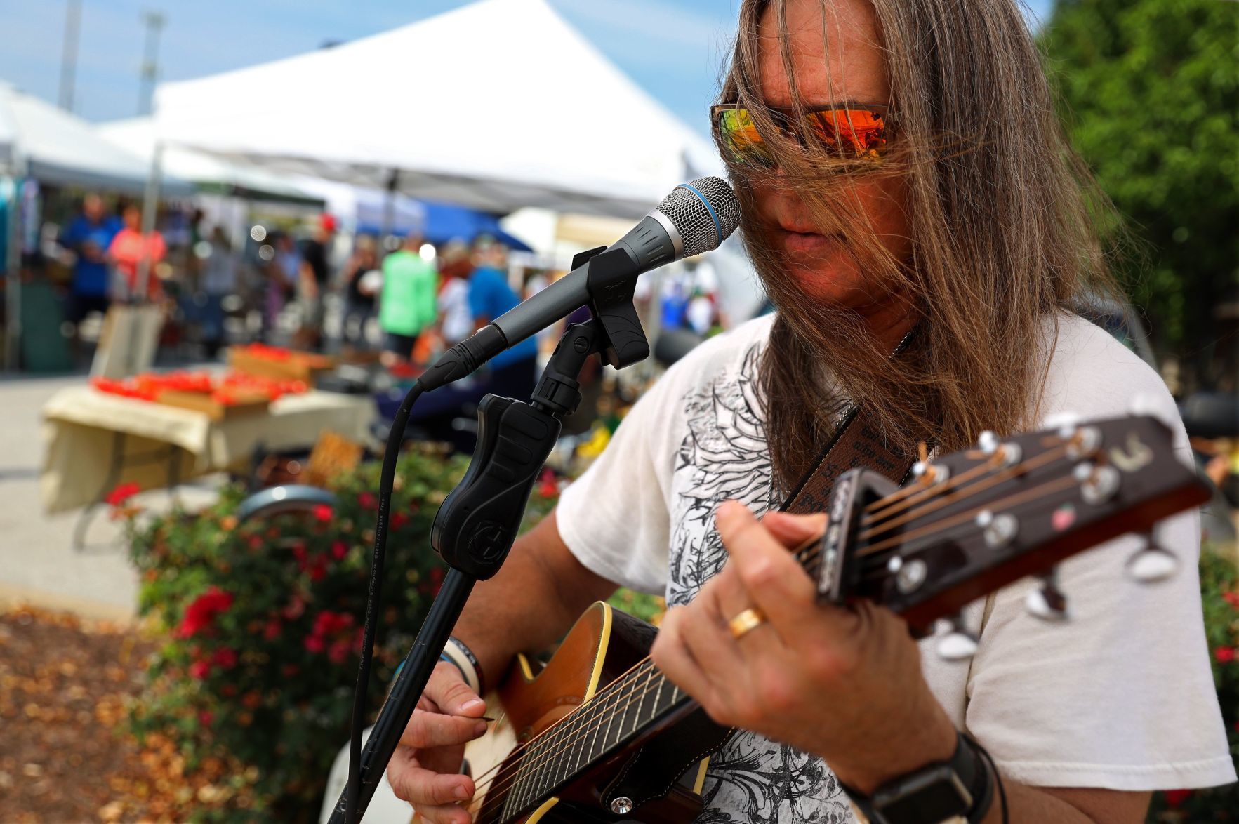 Lake St. Louis Farmers & Artists Market